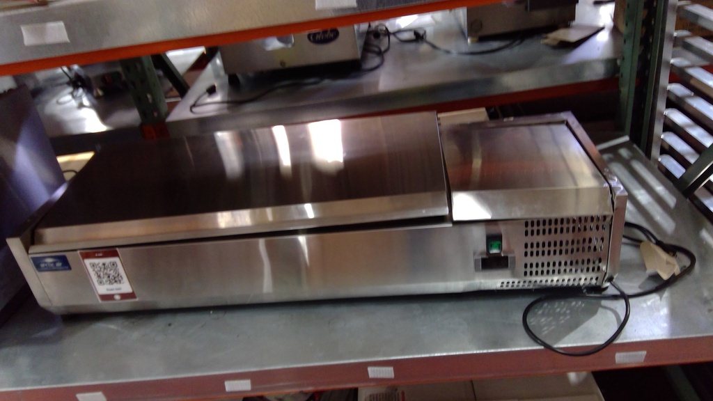 ARCTIC AIR ACP48 Refrigerated countertop prep station