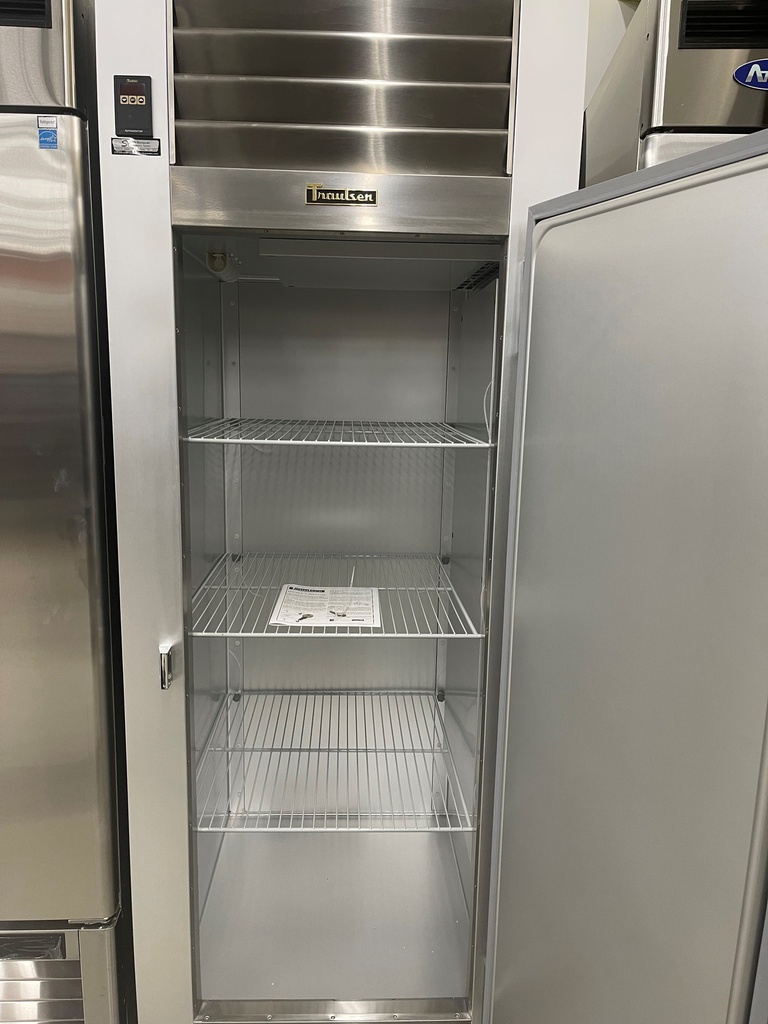 Traulsen G10010 Dealer's Choice Refrigerator, Reach-in, one-section